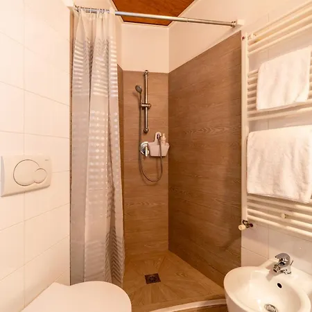 Appartement Viale Lecco By Wonderful Italy *
