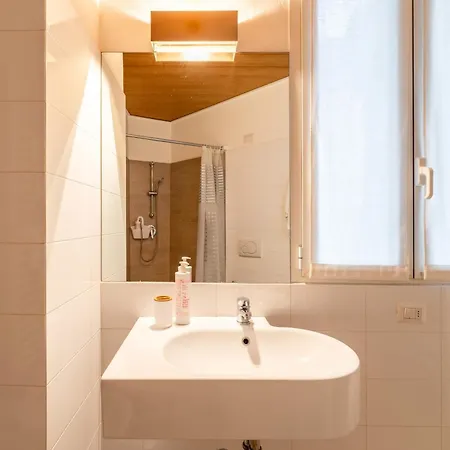 Appartement Viale Lecco By Wonderful Italy *